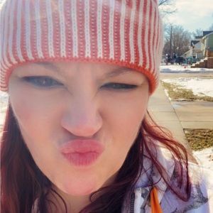 Hey all you poshers!!! Excited to buy and sell from all of you!!